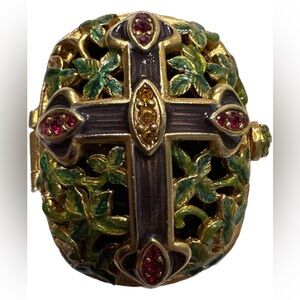 JAY STRONGWATER CROSS SWAROVSKI CRYSTAL & ENAMEL TRINKET BOX 
NEW
5051